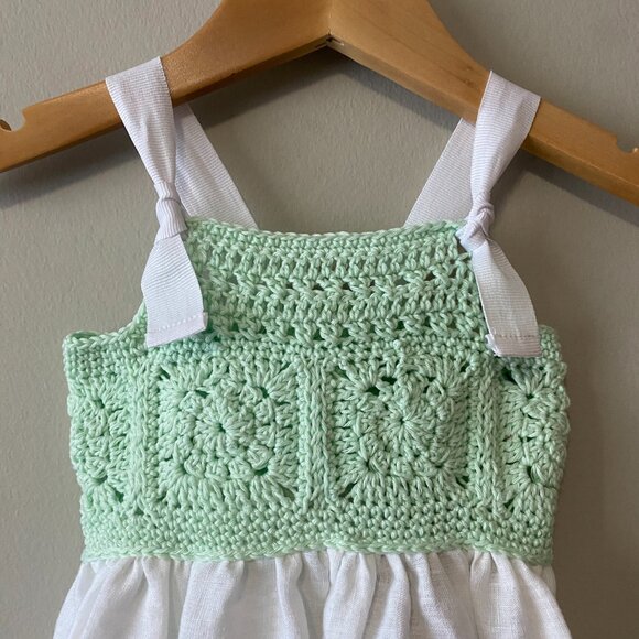 Handmade Baby Size 3 Months Green White Cotton Crochet Linen Bow Dress - Picture 5 of 14